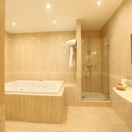 Navaria Nova Hotel